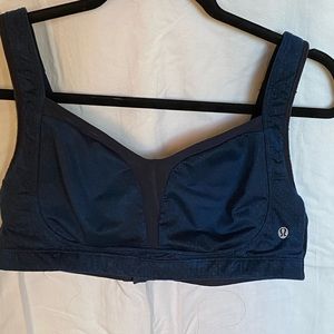 Lululemon large sports bra